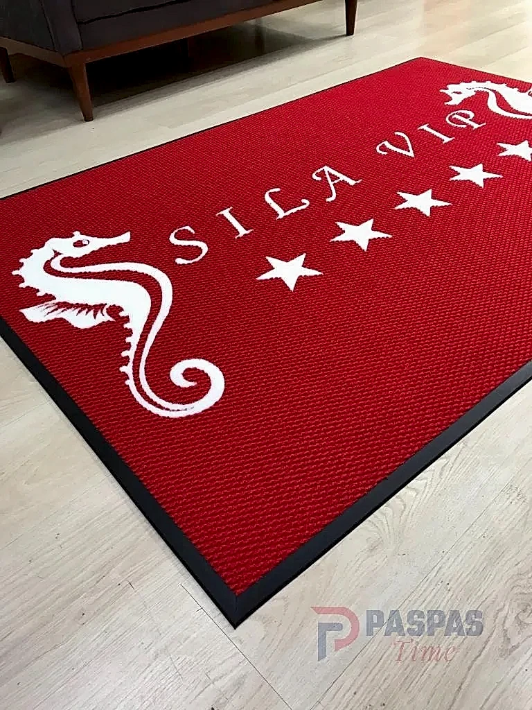 Kırmızı zeminli beyaz logolu paspas P4534 Kırmızı zeminli beyaz logolu paspas P4534