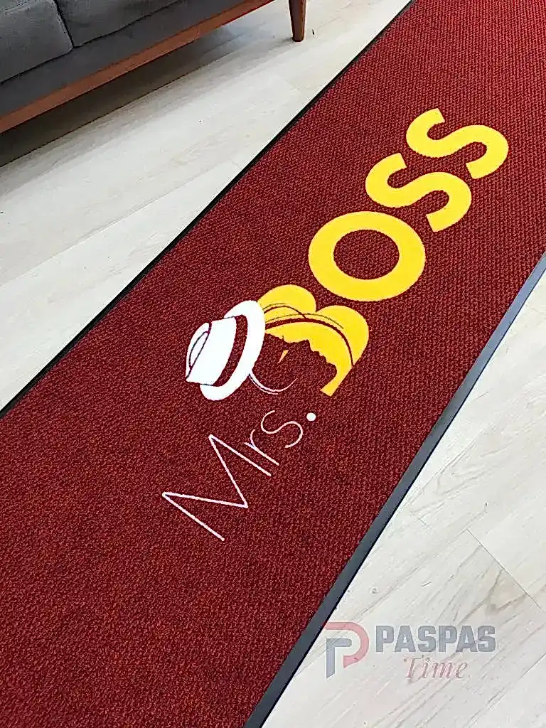 Bordo zeminli sarı logolu paspas P4932 Bordo zeminli sarı logolu paspas P4932