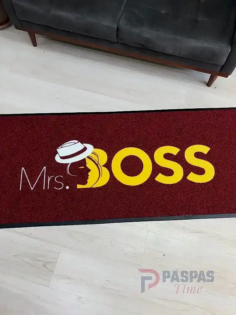 Bordo zeminli sarı logolu paspas P4932 Bordo zeminli sarı logolu paspas P4932