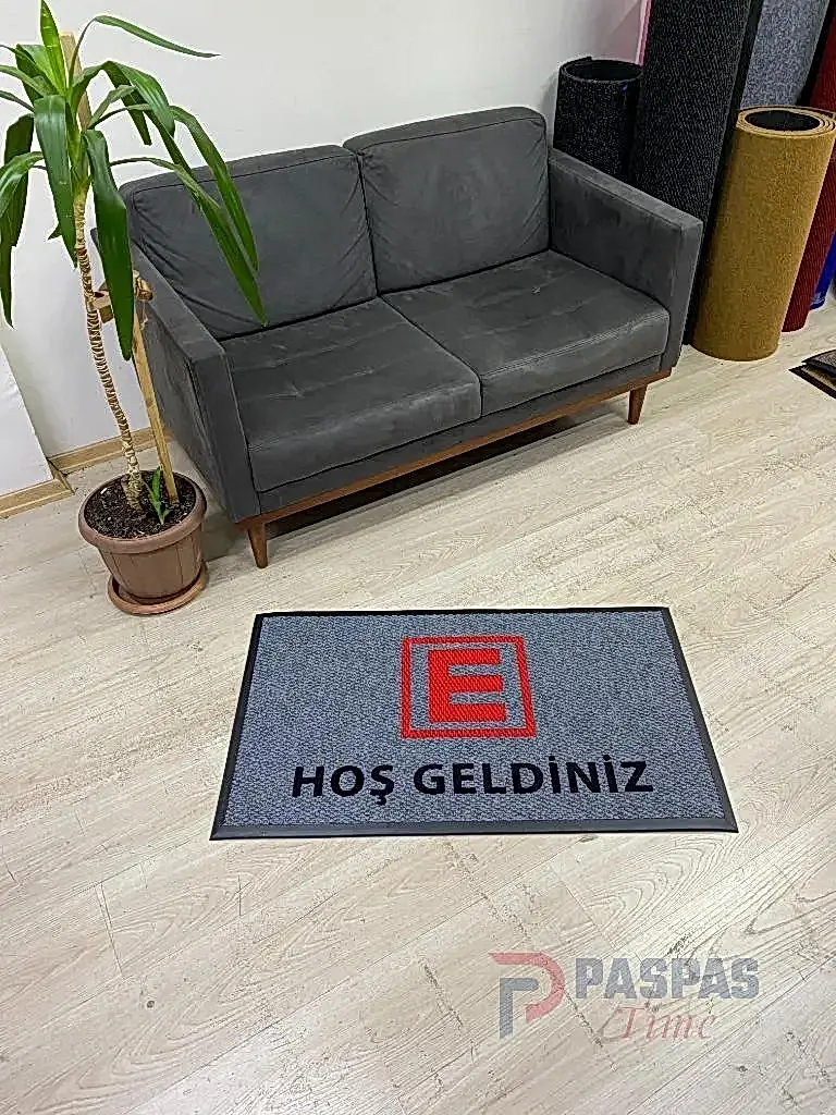 E logolu gri zeminli kırmzı siyah logolu paspas P7442 E logolu gri zeminli kırmzı siyah logolu paspas P7442